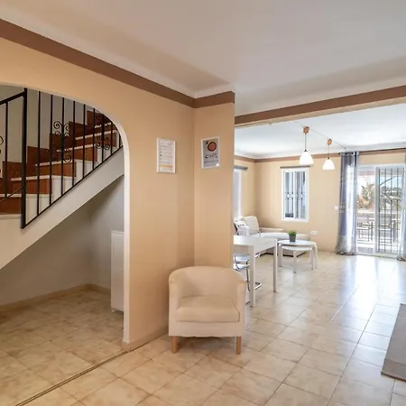 Kenny Private Pool Casasol