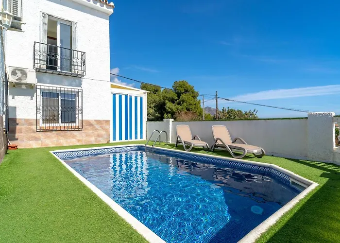 Kenny Private Pool Casasol Nerja