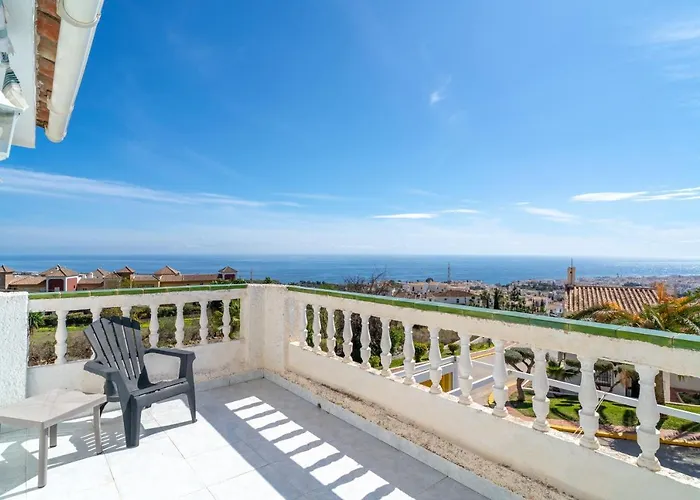 Kenny Private Pool Casasol *